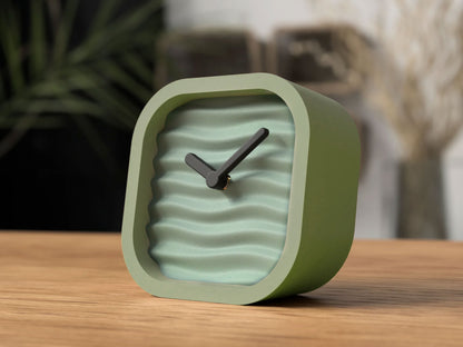 3d printed Wavy Clock