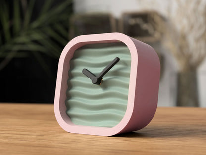 3d printed Wavy Clock