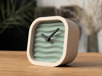 3d printed Wavy Clock